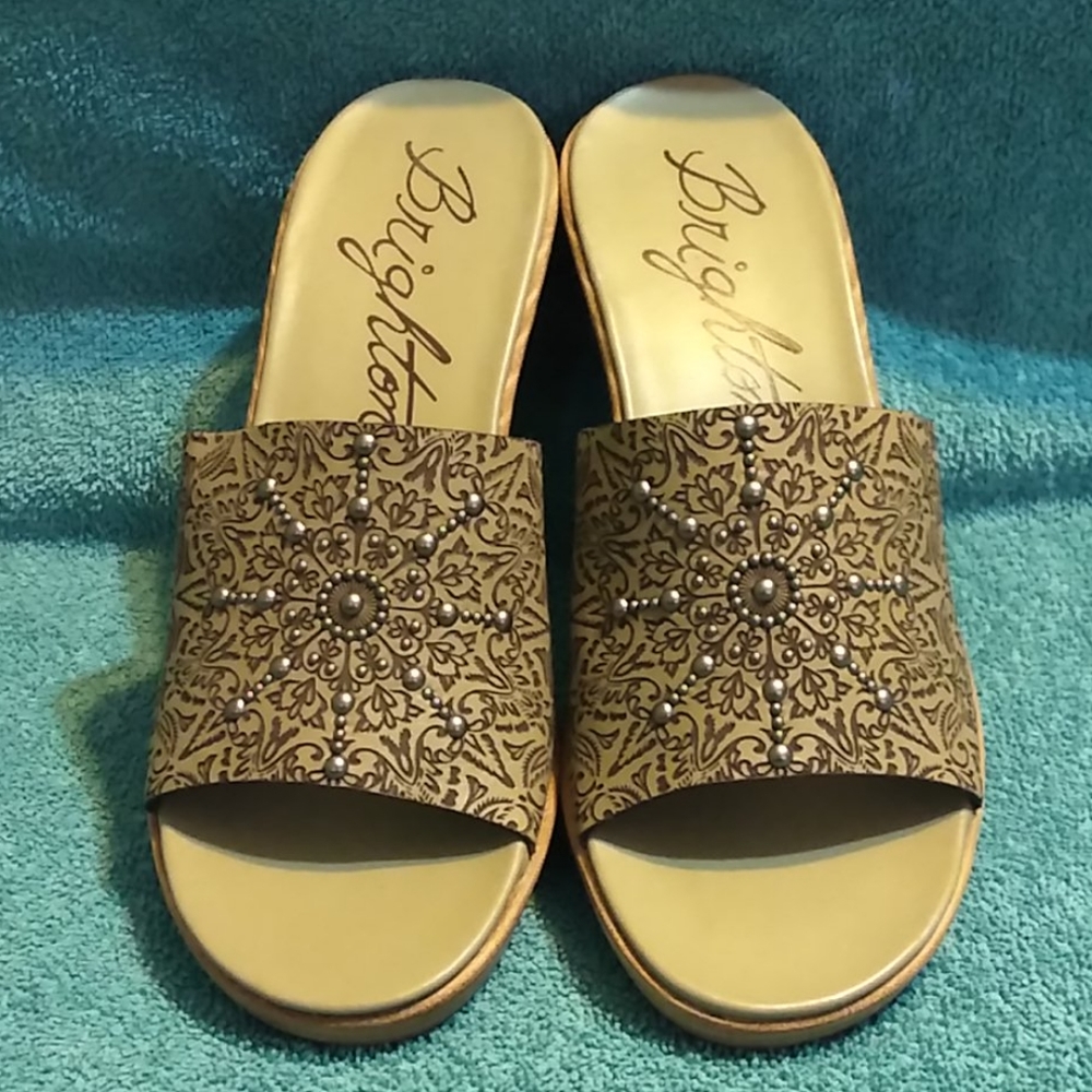 Brighton Milano Size 7M Laser Wedge Sandals